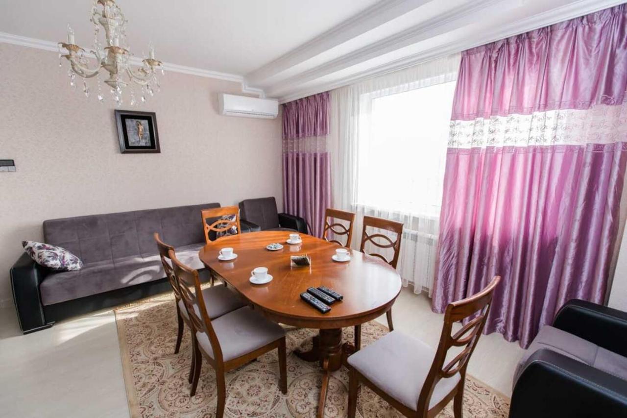 Ferienwohnung Manica Mega Towers Almaty Exterior foto